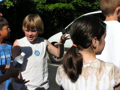 ./2004/Quest/thumbBlue